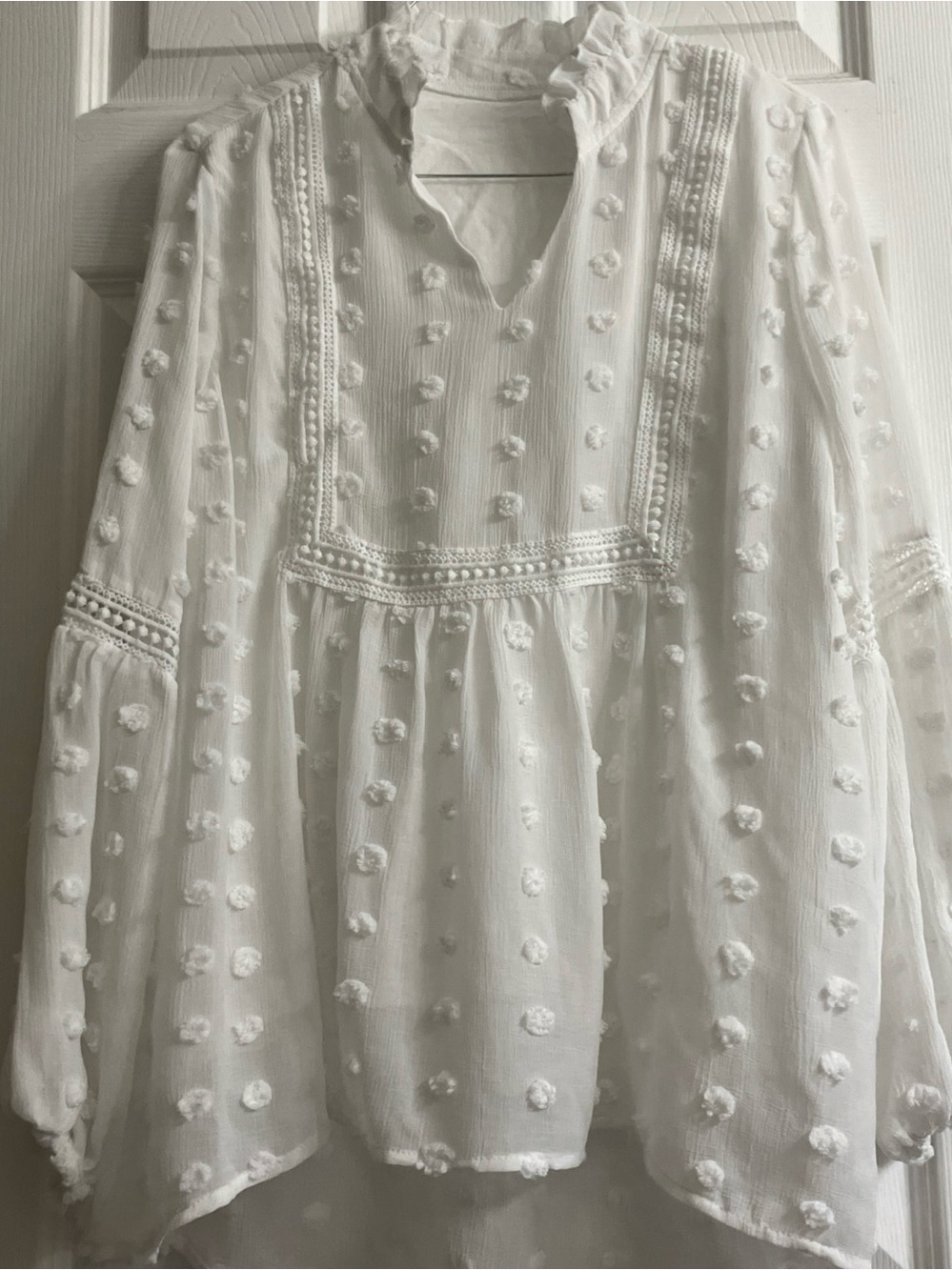 Boutique White Swiss Dot Long Sleeve V Neck Babydoll Blouse Size Medium